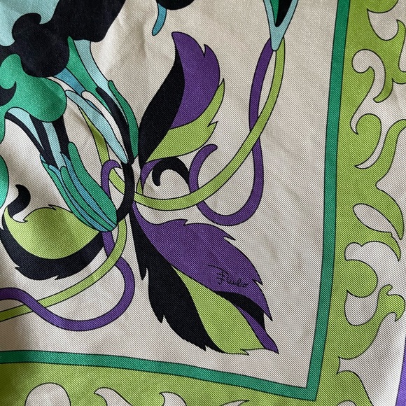 Emilio Pucci Floral Silk Print Scarf. - Picture 10 of 16